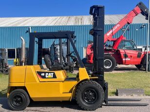 رافعة شوكية ديزل Caterpillar DP40K2