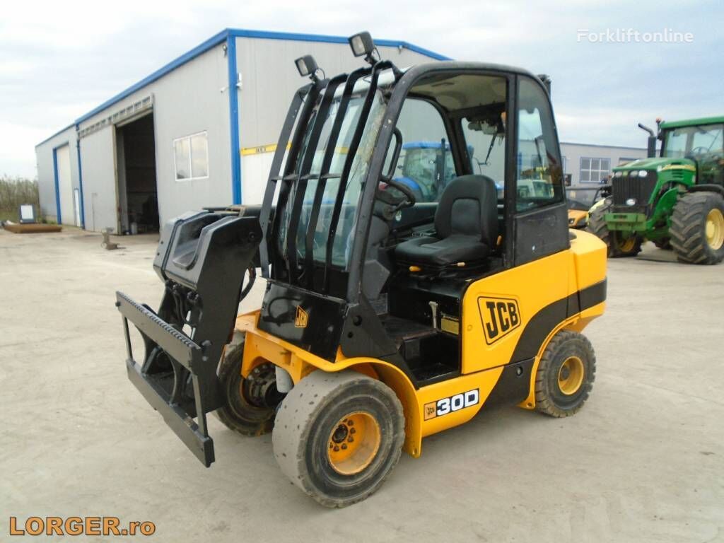 رافعة تلسكوبية JCB TLT 30 D